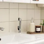 Апартаменты Modern By The