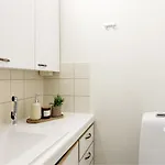 Apartment Modern By The