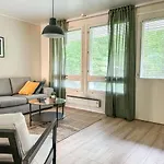 Modern By The Апартаменты